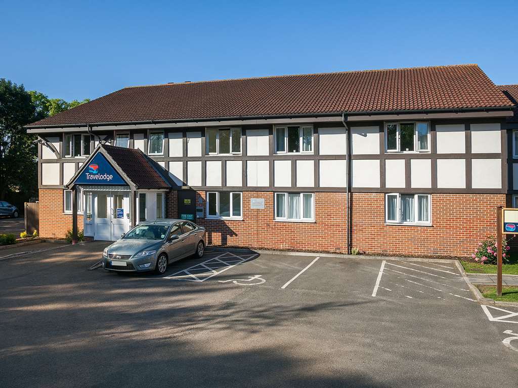 Travelodge Bedford Goldington Road Exterior photo